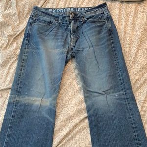 Express “Blake” Dark blue jeans. Size32x34